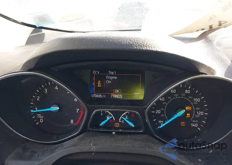 2017 Ford Escape Titanium из США, поврежденный, VIN 1FMCU9JD8HUC58242